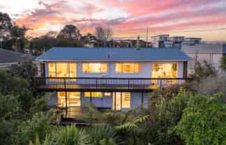 16 Glamorgan Drive, Torbay