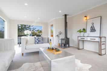 16 Glamorgan Drive, Torbay