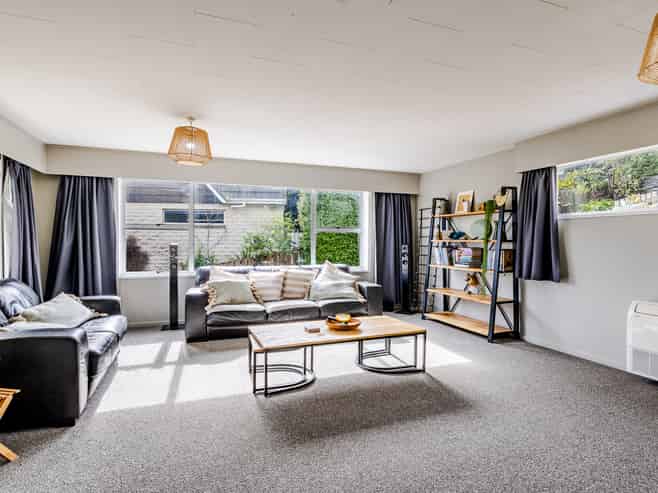 33 Elliffe Place, Shiel Hill