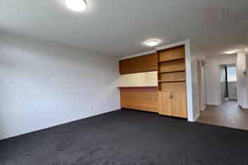 8-1054 Colombo Street, Saint Albans