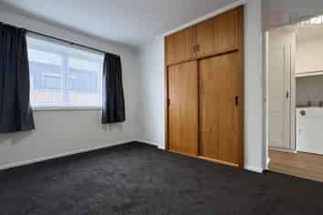 8-1054 Colombo Street, Saint Albans