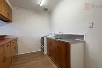 8-1054 Colombo Street, Saint Albans