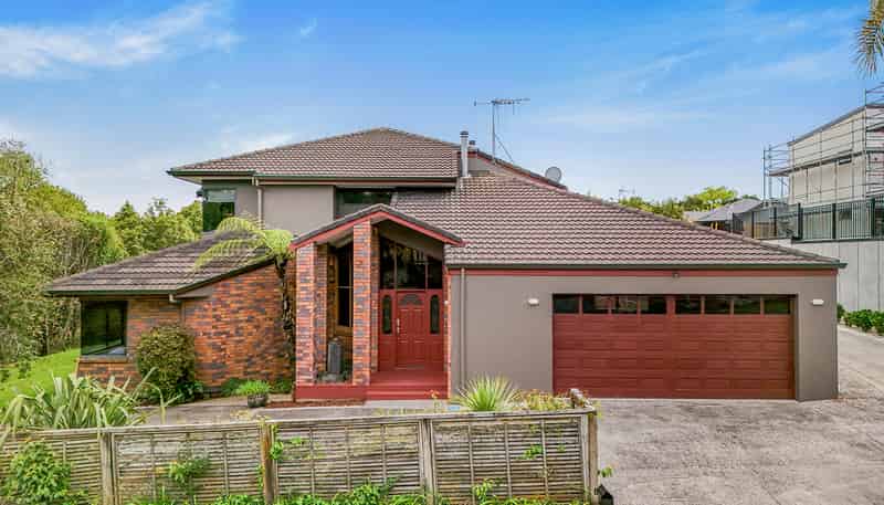 1 Harrowfield Drive, Harrowfield