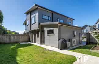15 Brindle Way, Newlands