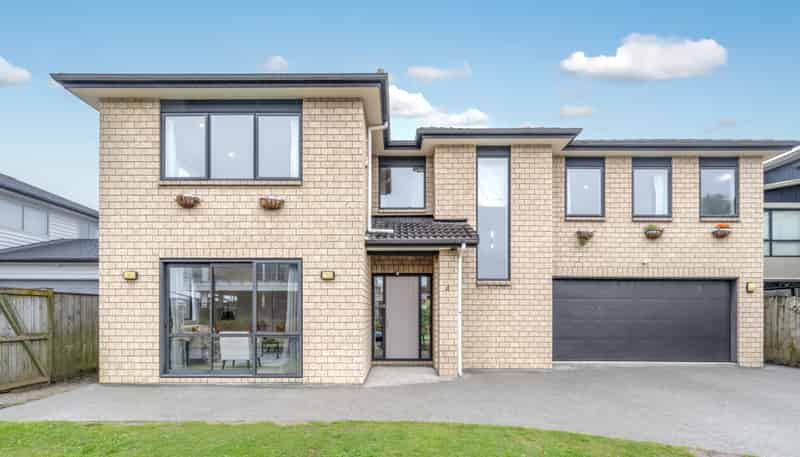 4 Helianthus Avenue, Flat Bush