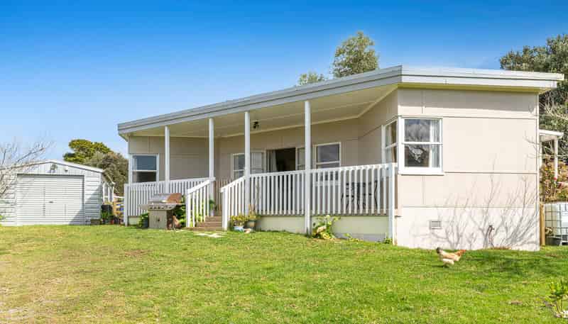 648 West Coast Road, Makarau