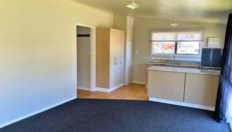 1/4 Kenmore Street, Westown