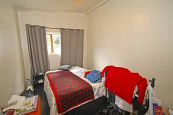 1/4 Kenmore Street, Westown