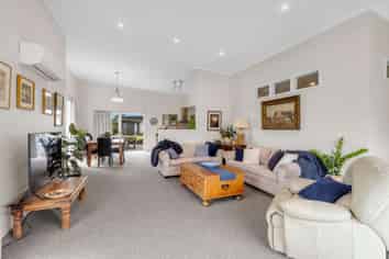 18 Pacific Place, Whitianga