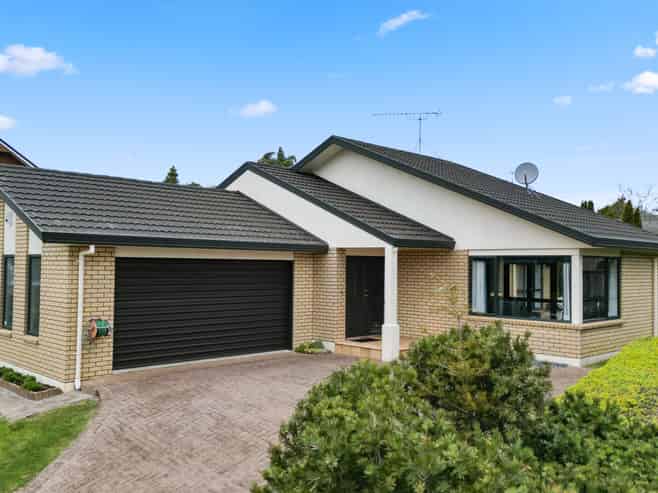 3 Sunny Dale, Western Heights