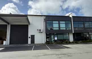 Hobsonville Industrial Gem – Rare Opportunity