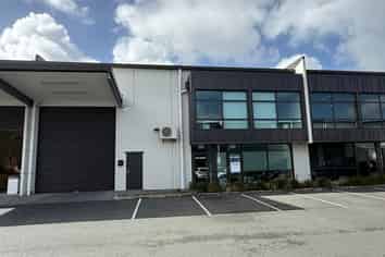 Hobsonville Industrial Gem – Rare Opportunity