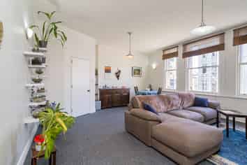 2/31 Dowling Street, Dunedin Central