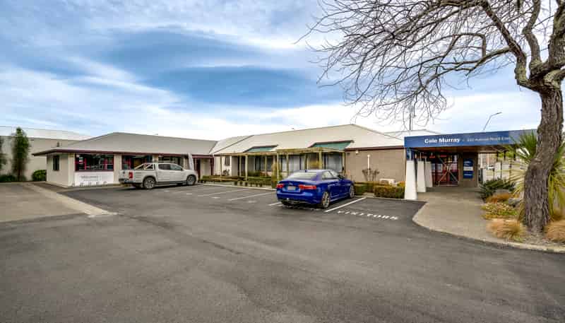310 Avenue Road East, Hastings