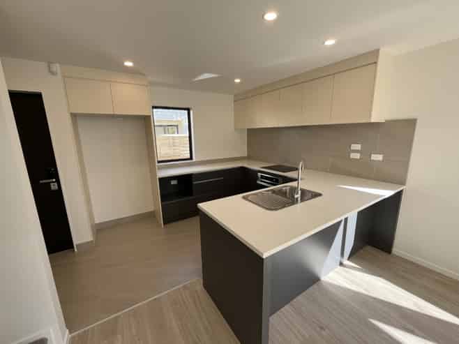 8/25 Manse Road, Pahurehure