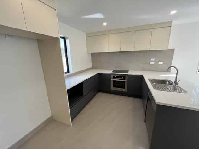 8/25 Manse Road, Pahurehure