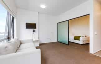 1111/17 Putney Way, Manukau