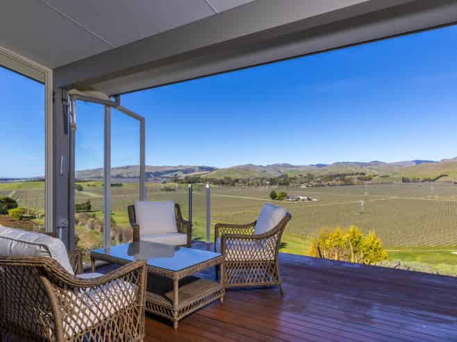 129 Marlborough Ridge Drive, Fairhall