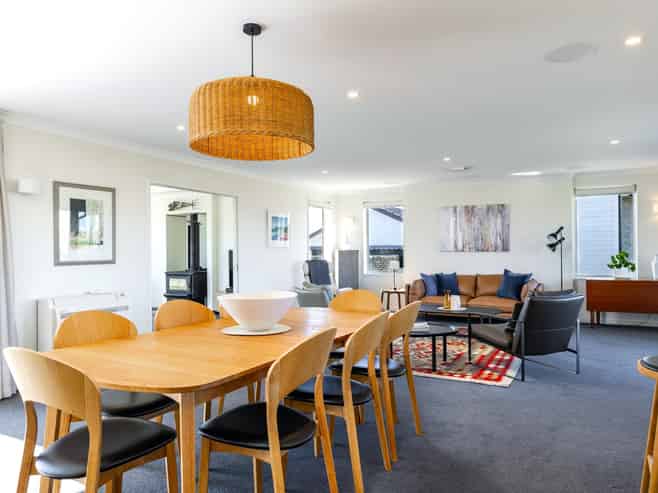 129 Marlborough Ridge Drive, Fairhall