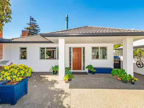 16 Tregarth Street, Saint Johns Hill