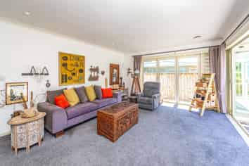 16 Tregarth Street, Saint Johns Hill