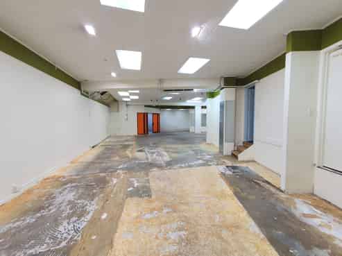 Retail or Hospitality in Three Lamps Ponsonby