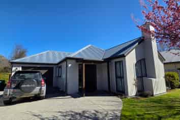 24 Copper Beach Avenue, Frankton