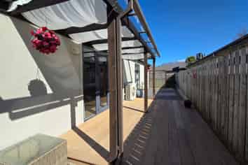 24 Copper Beach Avenue, Frankton