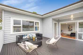 1/206 Onewa Road, Birkenhead