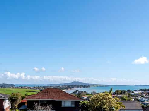 12 Copperfield Terrace, Mellons Bay