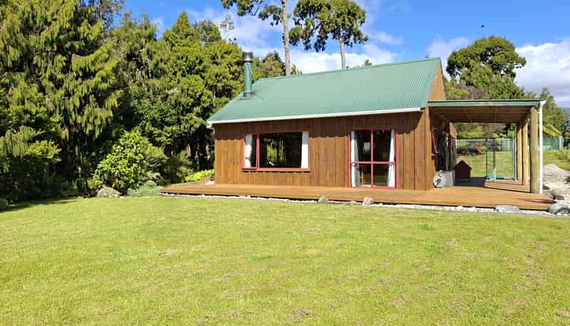 364 Virgin Flat Road, Charleston