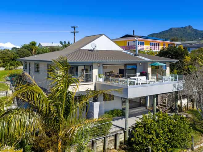 12 Upper Wainui Road, Raglan