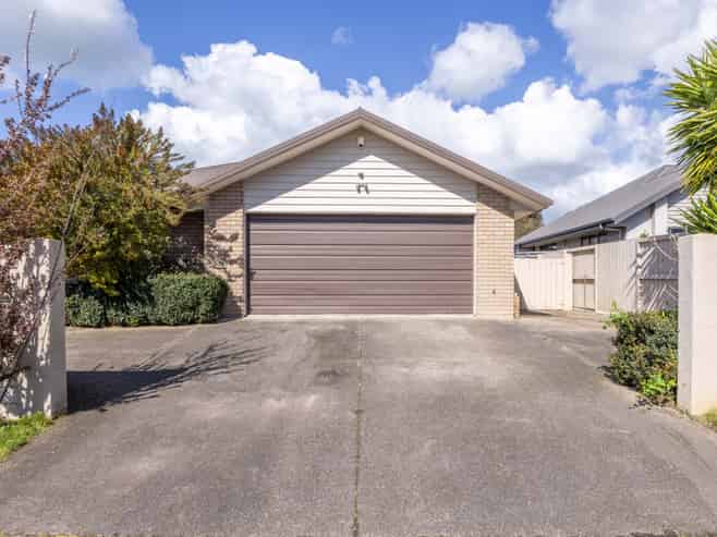 15 Moonlight Drive, Rototuna