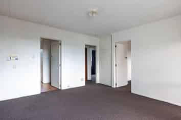 2/53 Grenville Street, Waltham
