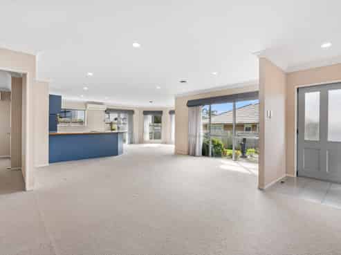 4 Brando Lane, Onerahi