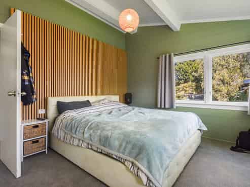 369A Sunset Road, Sunnybrook