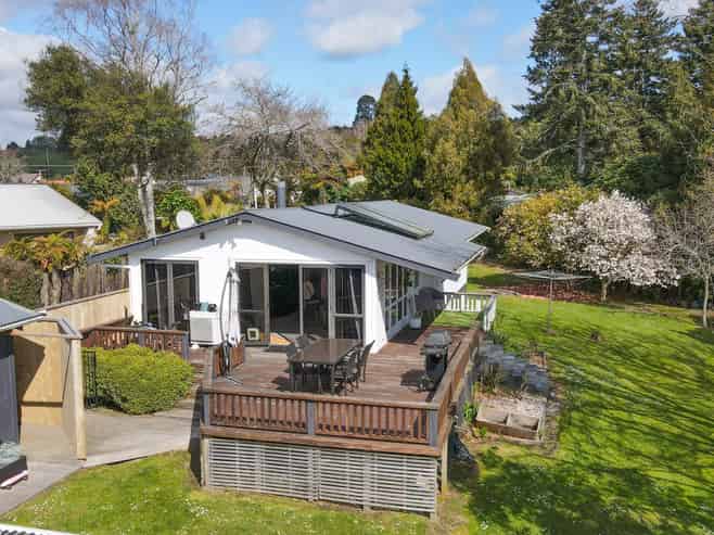 369A Sunset Road, Sunnybrook