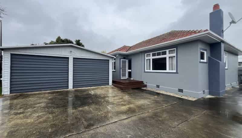 30 Botanical Road, Takaro