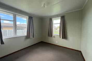 12B Ian Place, Bishopdale