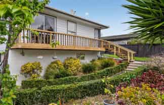 8B Kingsley Street, WHATAUPOKO