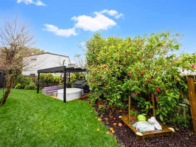 2/111 Seymour Road, Sunnyvale