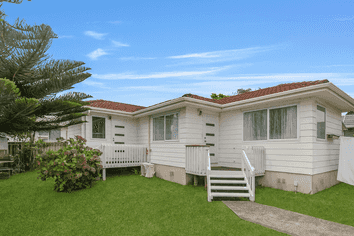 45a Sikkim Crescent, Clover Park