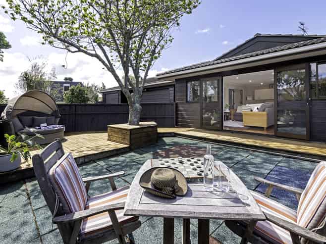 4 Sarah Place, Farm Cove