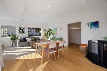 7 Stapletons Road, Richmond