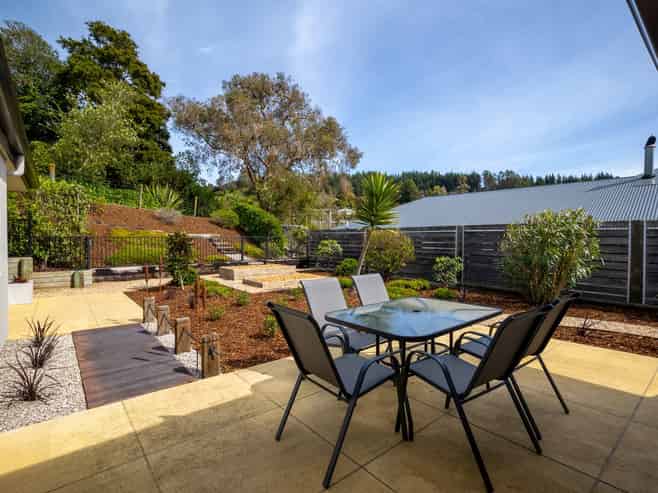 8 Saddleback Road, Todds Valley
