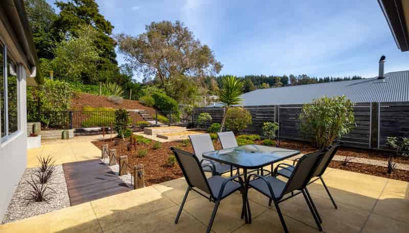 8 Saddleback Road, Todds Valley