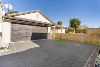 3/8 Saints Court, Manurewa