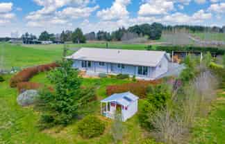 13 Hayfield Terrace, Cust
