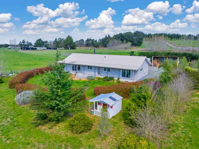 13 Hayfield Terrace, Cust