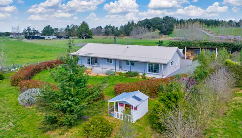 13 Hayfield Terrace, Cust